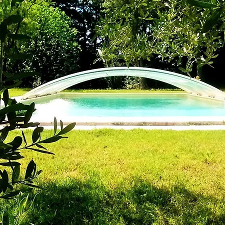 Les Tresors De Malle Mialle Bed & Breakfast Le Thor
